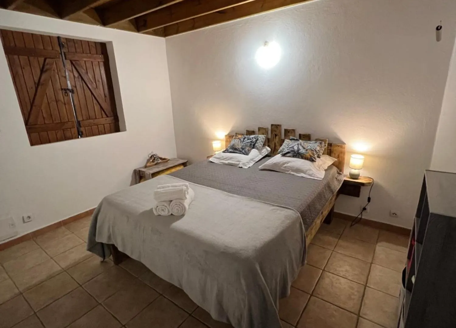 Villa Au Calme Avec Jacuzzi, Villa Le Boursoie Les Abymes
