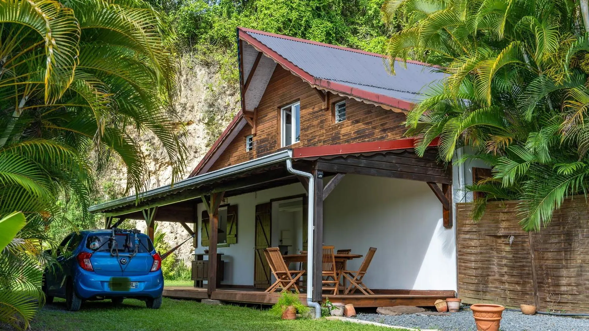 Villa Au Calme Avec Jacuzzi, Villa Le Boursoie Les Abymes 0*,
